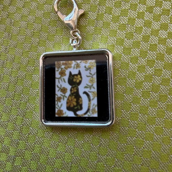 Black and Silver Cat Charm - Picture 2 of 3